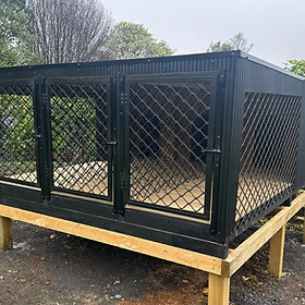 All Black -  Triple Kennel